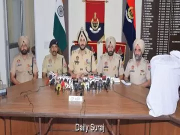 ਸਰਹੱਦ ਪਾਰ ਨਸ਼ਾ ਤਸਕਰੀ ਮਾਡਿਊਲ ਦਾ ਪਰਦਾਫਾਸ਼, 30.045 ਕਿਲੋ ਹੈਰੋਇਨ ਸਮੇਤ 6 ਗ੍ਰਿਫ਼ਤਾਰ