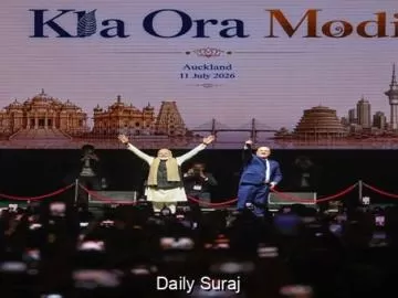 न्यूजीलैंड दौरे पर PM मोदी ने भारतीय समुदाय को किया संबोधित, 25 साल पुराना मफलर दिखाया