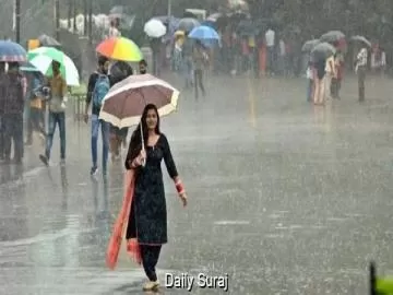 मोहाली और आसपास के इलाकों में तेज बारिश से बदला मौसम, सड़कों पर जलभराव से बढ़ी परेशानी