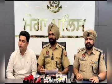 ਸਰਹੱਦ ਪਾਰੋਂ ਆਉਂਦੀ ਸੀ ਨਸ਼ੇ ਦੀ ਖੇਪ: ਮੋਗਾ 'ਚ ਸੀ.ਆਈ.ਏ. ਨੇ ਸਵਿਫ਼ਤ ਕਾਰ 'ਚੋਂ ਬਰਾਮਦ ਕੀਤੀ 12 ਕਿਲੋ ਹੈਰੋਇਨ