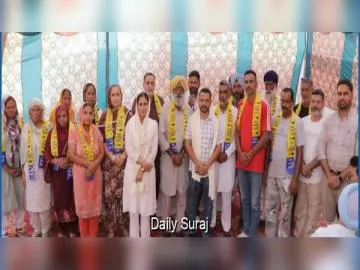ਪਿੰਡ ਮਨਸੂਰਪੁਰ ਦੀ ਗ੍ਰਾਮ ਪੰਚਾਇਤ ਤੋਂ ਇਲਾਵਾ ਦਰਜਨਾਂ ਪਰਿਵਾਰ ਹੋਏ ਆਮ ਆਦਮੀ ਪਾਰਟੀ ਚ ਸ਼ਾਮਲ