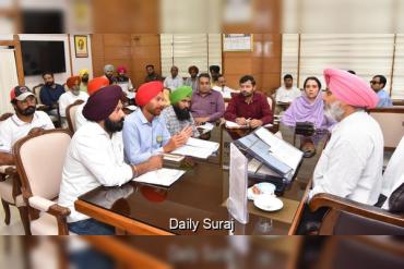 ਆਊਟਸੋਰਸ ਮੁਲਾਜ਼ਮਾਂ ਜਥੇਬੰਦੀਆਂ ਦੇ ਸੂਬਾ ਪ੍ਰਧਾਨਾਂ ਦੀ ਸਬ ਕਮੇਟੀ ਦੇ ਚੇਅਰਮੈਨ ਹਰਪਾਲ ਚੀਮਾ ਨਾਲ ਹੋਈ ਅਹਿਮ ਮੀਟਿੰਗ
