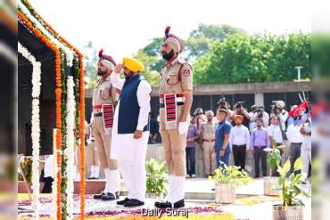 CM Bhagwant Singh Mann Pays Tributes to Kargil War Heroes, Says Their Supreme Sacrifice Will Continue to Inspire Generations