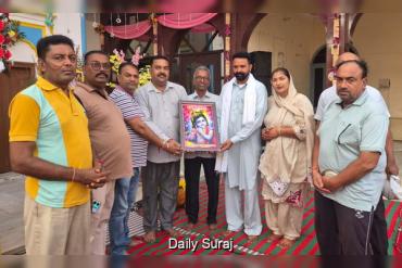 ਸ਼੍ਰੀ ਕ੍ਰਿਸ਼ਨ ਜਨਮ ਅਸ਼ਟਮੀ ਉਤਸਵ,ਸ਼੍ਰੀ ਰਾਧਾ ਰਾਣੀ ਪ੍ਰਭਾਤ ਫੇਰੀ ਮੰਡਲ ਨੇ ਠਾਕੁਰ ਦੁਆਰੇ ਚ ਲਾਈਆਂ ਰੌਣਕਾਂ
