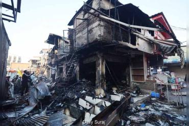 Massive Fire Guts 40 Shops at Shiv Market Near Jammu Railway Station; Losses Estimated in Crores