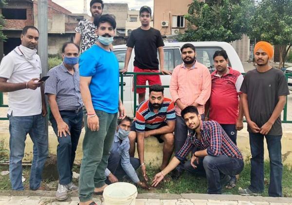ਵਾਤਾਵਰਣ ਦੀ ਸ਼ੁੱਧਤਾ ਲਈ ਯੂਥ ਕਾਗਰਸੀਆਂ ਕੀਤਾ ਪੌਦੇ ਲਗਾਉਣ ਦੀ ਮੁਹਿੰਮ ਦਾ ਆਗਾਜ਼