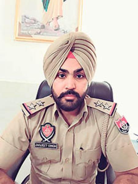 ਥਾਣੇਦਾਰ ਨੂੰ ਨਾਜਾਇਜ਼ ਖਣਨ ਖ਼ਿਲਾਫ਼ ਕਾਰਵਾਈ ਮਹਿੰਗੀ ਪਈ