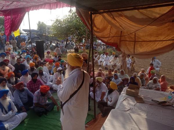 ਅਕਾਲੀ ਦਲ ਦੇ ਦੋਗਲੇ ਕਿਰਦਾਰ ਕਾਰਨ ਹੀ ਕਿਸਾਨ ਤੇ ਧਰਮਿਕ ਸੰਸਥਾਵਾਂ ਸੰਘਰਸ਼ ਵੱਲ ਤੁਰੀਆਂ - ਭਾਈ ਰਣਜੀਤ ਸਿੰਘ