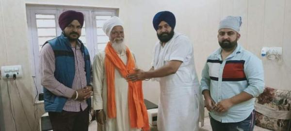 ਬਾਬਾ ਟੇਕ ਸਿੰਘ ਧਨੋਲਾ ਦਾ ਜਿਲ੍ਹਾ ਪ੍ਰਧਾਨ ਸ਼੍ਰੋਮਣੀ ਅਕਾਲੀ ਦਲ ਬਣਨ ਤੇ ਦਵਿੰਦਰ ਸਿੰਘ ਬੀਹਲਾ ਨੇ ਕੀਤਾ ਸਨਮਾਨ