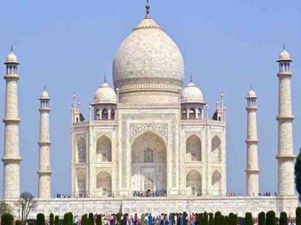 ਤਾਜ ਮਹਿਲ 'ਚ ਬੰਬ ਮਿਲਣ ਦੀ ਖ਼ਬਰ ਨਿਕਲੀ ਝੂਠੀ, ਫੋਨ ਕਰਨ ਵਾਲੇ ਨੂੰ ਪੁਲਿਸ ਨੇ ਕੀਤਾ ਗ੍ਰਿਫ਼ਤਾਰ