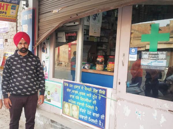 ਜੈਤੋ 'ਚ ਚੋਰਾਂ ਨੇ ਤੋੜੇ ਪੰਜ ਦੁਕਾਨਾਂ ਦੇ ਜੰਦਰੇ ਤੇ ਨਗਦੀ ਅਤੇ ਸਮਾਨ ਚੋਰੀ ਕਰਕੇ ਲੈ ਗਏ