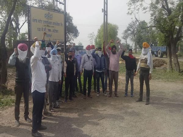 ਪੰਜਾਬ ਸਰਕਾਰ ਅਤੇ ਕੇਂਦਰ ਸਰਕਾਰ ਦੀਆਂ ਲੋਕ ਮਾਰੂ ਨੀਤੀਆਂ ਖਿਲਾਫ਼ ਟੈਕਨੀਕਲ ਸਰਵਿਸਿਜ਼ ਯੂਨੀਅਨ ਵਲੋਂ ਪ੍ਰਦਰਸ਼ਨ