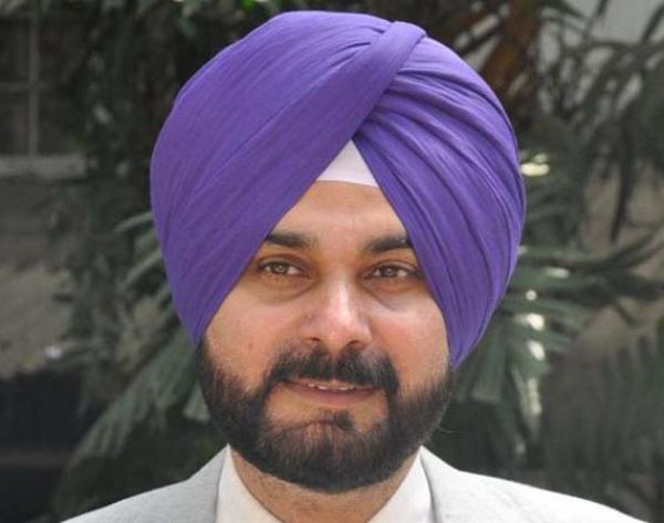 ਅਸਤੀਫ਼ਾ ਦੇਣ ਵਾਲੇ ਕਿਸੇ ਤੋਂ ਪੁੱਛਦੇ ਨਹੀਂ: ਨਵਜੋਤ ਸਿੱਧੂ