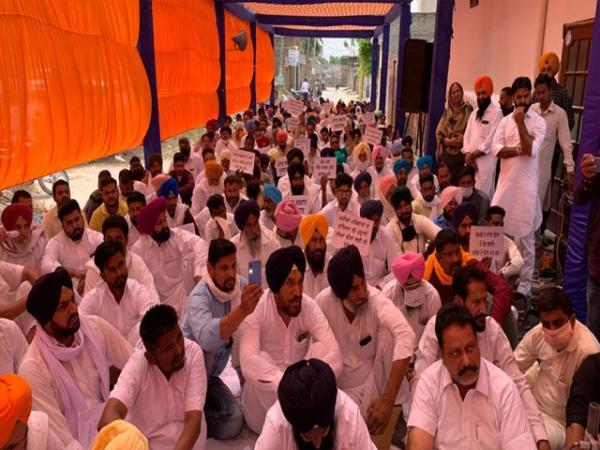 ਸ੍ਰੀ ਮੁਕਤਸਰ ਸਾਹਿਬ: ਸ਼੍ਰੋਮਣੀ ਅਕਾਲੀ ਦਲ ਵਲੋਂ ਰੋਸ ਪ੍ਰਦਰਸ਼ਨ