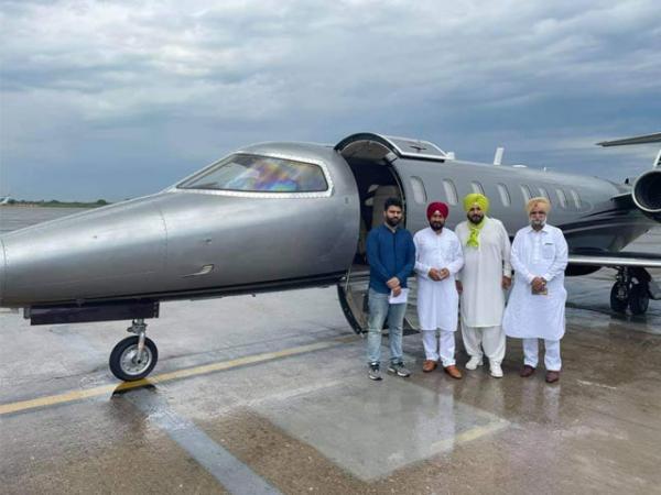 ਦਿੱਲੀ ਲਈ ਰਵਾਨਾ ਹੋਏ ਮੁੱਖ ਮੰਤਰੀ ਅਤੇ ਉਪ ਮੁੱਖ ਮੰਤਰੀ
