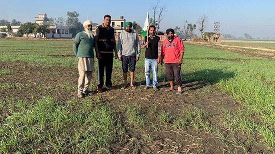 ਪਰਾਲੀ ਨੂੰ ਅੱਗ ਲਾਉਣ ਤੋਂ ਬਿਨਾਂ ਬੀਜੀ ਕਣਕ ਤੇ ਲਾਲ ਸੁੰਡੀ ਨੇ ਹਮਲਾ ਕਰਨ ਨੇ ਕਿਸਾਨਾਂ ਦੇ ਸਾਹ ਸੂਤੇ: ਨਾਨਕ ਸਿੰਘ ਅਮਲਾ ਸਿੰਘ ਵਾਲਾ