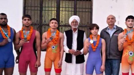 ਸੂਬਾ ਪੱਧਰੀ ਖੇਡਾਂ ਵਤਨ ਪੰਜਾਬ ਦੀਆਂ ਵਿਚੋਂ ਬਾਹੜੋਵਾਲ ਦੇ ਪਹਿਲਵਾਨਾਂ 5 ਮੈਡਲ ਜਿੱਤੇ