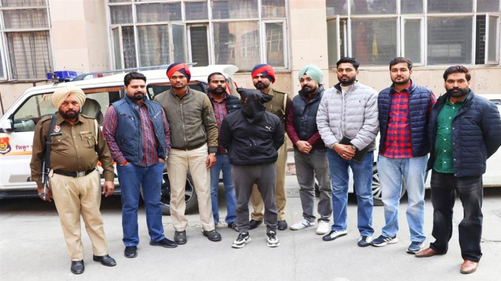 ਸੇਵਾ ਮੁਕਤ ਅਧਿਆਪਕ ਤੋਂ 20 ਲੱਖ ਦੀ ਫਿਰੌਤੀ ਮੰਗਣ ਵਾਲਾ ਵਿਦਿਆਰਥੀ ਗ੍ਰਿਫਤਾਰ