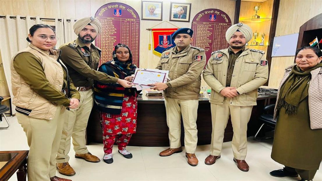 ਕੇਂਦਰੀ ਜੇਲ੍ਹ ਦੀ ਅੰਡਰਟ੍ਰਾਇਲ ਮਹਿਲਾ ਬੰਦੀ ਨੂੰ ਮਿਲਿਆ 'ਤਿਨਕਾ-ਤਿਨਕਾ ਬੰਦਨੀ ਐਵਾਰਡ'