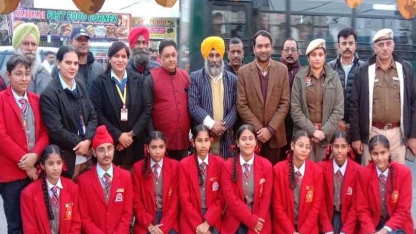 ਕਲੀਨ ਤੇ ਗਰੀਨ ਡਰਾਈਵ ’ਚ ਹਿੱਸਾ ਪਾਉਦਿਆਂ ਤਿਬੜੀ ਕੈਟ ’ਚ ਸਕਿਟ ਕੀਤੀ ਪੇਸ਼