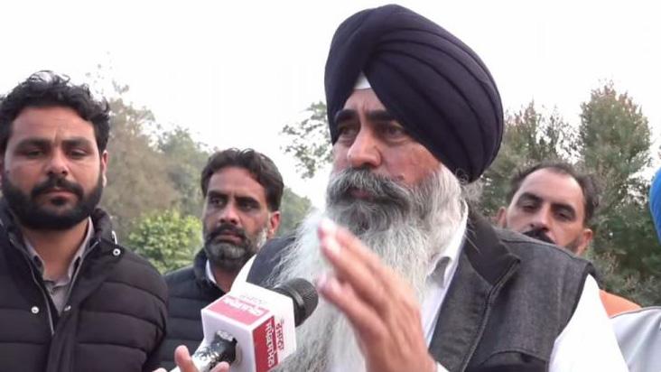 ਜਗਜੀਤ ਡੱਲੇਵਾਲ ਨੂੰ ਲੈ ਕੇ ਜਾਣ ਲਈ ਸਾਡੀਆਂ ਲਾਸ਼ਾਂ ਤੋਂ ਲੰਘਣਾ ਪਵੇਗਾ-ਕਿਸਾਨ ਆਗੂ