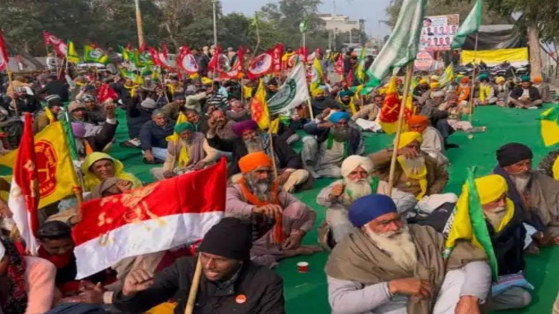 ਡੀਸੀ ਦਫ਼ਤਰ ਬਾਹਰ ਕਿਸਾਨਾਂ ਨੇ ਸਰਕਾਰ ਖ਼ਿਲਾਫ਼ ਕੱਢੀ ਭੜਾਸ