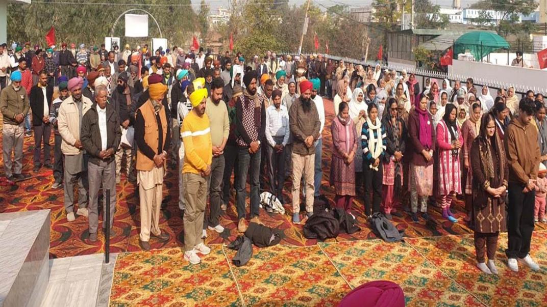 ਇਸਤਰੀ ਜਾਗ੍ਰਿਤੀ ਮੰਚ ਦੇ ਸੂਬਾ ਪ੍ਰਧਾਨ ਗੁਰਬਖਸ਼ ਕੌਰ ਸੰਘਾ ਨੂੰ ਆਗੂਆਂ ਵੱਲੋਂ ਸ਼ਰਧਾਂਜਲੀਆਂ ਭੇਟ
