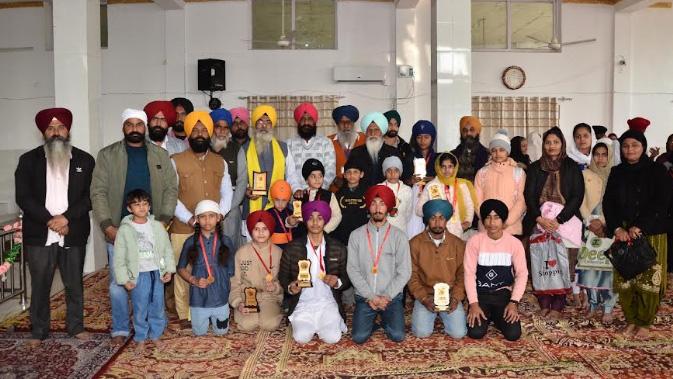 ਸਾਹਿਬਜਾਦਿਆਂ ਦੀ ਸ਼ਹੀਦੀ ਨੂੰ ਸਮਰਪਿਤ ਸ਼ਹੀਦ ਭਗਤ ਸਿੰਘ ਸਮਾਜ ਸੇਵਾ ਸੋਸਾਇਟੀ ਵੱਲੋਂ ਕਰਿਆ ਗਿਆ ਧਾਰਮਿਕ ਸਮਾਗਮ