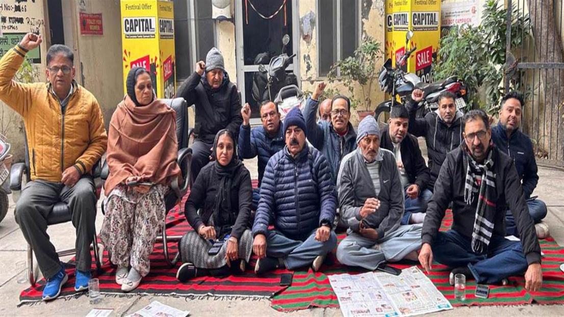 ਕਾਂਗਰਸੀ ਕੌਂਸਲਰਾਂ ਨੇ ਦਿੱਤਾ ਦੋ ਘੰਟਿਆਂ ਲਈ ਰੋਸ ਧਰਨਾ