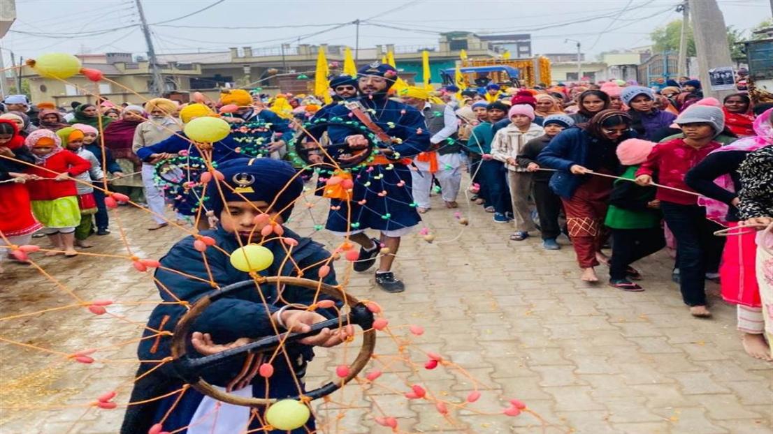 ਸ੍ਰੀ ਗੁਰੂ ਗੋਬਿੰਦ ਸਿੰਘ ਜੀ ਦੇ ਪ੍ਰਕਾਸ਼ ਪੁਰਬ ਸਬੰਧੀ ਨਗਰ ਕੀਰਤਨ ਸਜਾਇਆ