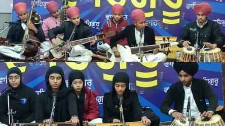 ਪ੍ਰਕਾਸ਼ ਪੁਰਬ ਨੂੰ ਸਮਰਪਿਤ ਵਿਦਿਆਰਥੀ ਕੀਰਤਨ ਦਰਬਾਰ ਦਾ ਆਯੋਜਨ