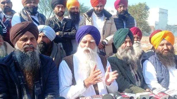 ਮੇਲਾ ਮਾਘੀ: ਅੰਮ੍ਰਿਤਪਾਲ ਸਿੰਘ ਦੇ ਪਿਤਾ ਨੇ ਲਿਆ ਕਾਨਫਰੰਸ ਦੇ ਪ੍ਰਬੰਧਾਂ ਦਾ ਜਾਇਜ਼ਾ