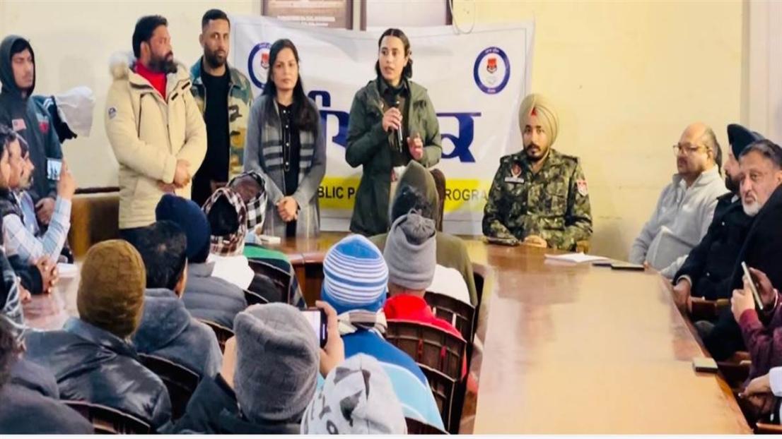 ਡੀਐੱਸਪੀ ਨਾਭਾ ਨੇ ਸਮੁੱਚੇ ਕੌਂਸਲਰਾਂ ਸਮੇਤ ਕਰਮਚਾਰੀਆਂ ਨਾਲ ਕੀਤੀ ਇਕੱਤਰਤਾ