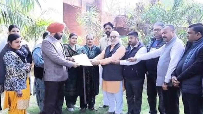ਸਮਾਣਾ ਨਗਰ ਕੌਂਸਲ ਦੇ ਪ੍ਰਧਾਨ ਵਿਰੁੱਧ ਹੋਏ 14 ਕੌਂਸਲਰ