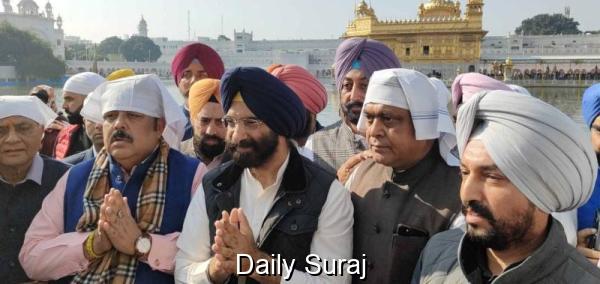 ਮਨਜਿੰਦਰ ਸਿਰਸਾ ਨੇ ਦਰਬਾਰ ਸਾਹਿਬ ਟੇਕਿਆ ਮੱਥਾ