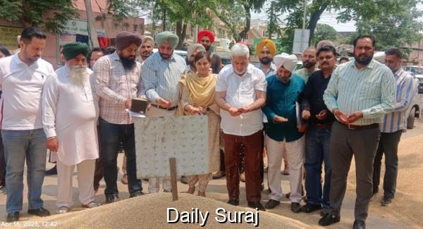 ਪੰਜਾਬ ਦੀਆਂ ਮੰਡੀਆਂ ’ਚ ਚਾਲੂ ਖਰੀਦ ਸੀਜ਼ਨ ਦੌਰਾਨ 4.19 ਲੱਖ ਮੀਟ੍ਰਿਕ ਟਨ ਕਣਕ ਦੀ ਆਮਦ ਹੋਈ-ਖੁਰਾਕ ਤੇ ਸਿਵਲ ਸਪਲਾਈ ਮੰਤਰੀ