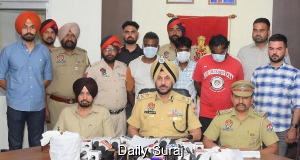 WOMAN AMONG SIX DRUG SMUGGLERS HELD WITH 4KG HEROIN IN AMRITSAR