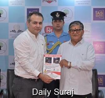 Punjab Governor Kataria graces 10th anniversary of Raj Malhotra's IAS Institute as Chief Guest