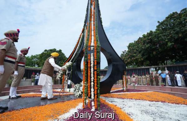 CM pays tribute to Martyrs On Kargil Vijay Diwas