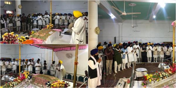 ਡੇਰਾ ਬਾਬਾ ਨਾਨਕ: ਕਰਤਾਰਪੁਰ ਲਾਂਘਾ ਖੁੱਲ੍ਹਣ ਸਬੰਧੀ ਗੁਰਦੁਆਰਾ ਸ੍ਰੀ ਦਰਬਾਰ ਸਾਹਿਬ ਵਿਖੇ ਸ੍ਰੀ ਅਖੰਡ ਪਾਠ ਸਾਹਿਬ ਦੀ ਹੋਈ ਆਰੰਭਤਾ