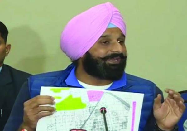 ਸਾਬਕਾ ਅਕਾਲੀ ਸਰਪੰਚ ਦਲਬੀਰ ਢਿੱਲਵਾਂ ਦਾ ਕਤਲ ਇੱਕ ਮੰਤਰੀ, ਗੈਗਸਟਰ ਅਤੇ ਪੁਲਿਸ ਦੇ ਗਿਰੋਹ ਵੱਲੋਂ ਕੀਤਾ ਸਿਆਸੀ ਕਤਲ ਹੈ : ਬਿਕਰਮ ਮਜੀਠੀਆ