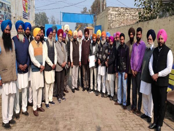 ਸ਼੍ਰੋਮਣੀ ਅਕਾਲੀ ਦਲ ਦੇ ਆਗੂਆਂ ਵਲੋਂ ਅਹੁਦਿਆਂ ਤੋਂ ਅਸਤੀਫ਼ੇ ਦੇਣ ਦਾ ਸਿਲਸਿਲਾ ਲਗਾਤਾਰ ਜਾਰੀ