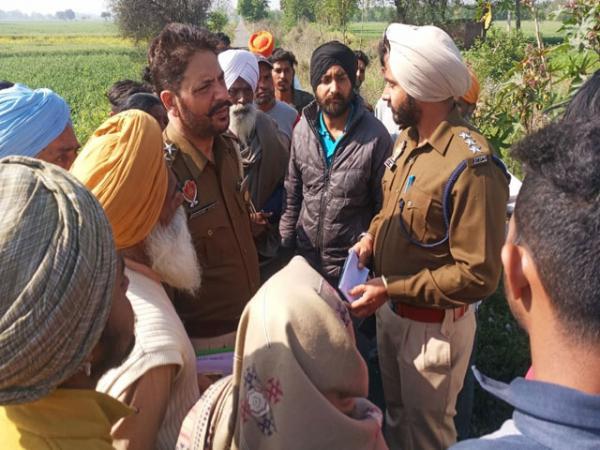 ਸਾਬਕਾ ਪੰਚਾਇਤ ਮੈਂਬਰ ਦੇ ਲੜਕੇ ਨੂੰ ਫਾਹਾ ਦੇ ਕੇ ਕੀਤਾ ਕਤਲ