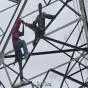 हाई-वोल्टेज टावर पर चढ़े पिता-पुत्र का प्रदर्शन समाप्त, 15 दिन में समाधान का वादा