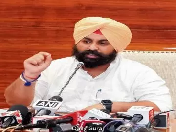 ਮੋਗਾ ਦੇ ਸਰਕਾਰੀ ਸਕੂਲ ਦਾ ਅਧਿਆਪਕ ਮੁਅੱਤਲ, ਵਿਦਿਆਰਥਣਾਂ ਨਾਲ ਗ਼ਲਤ ਵਿਹਾਰ ਦੇ ਦੋਸ਼