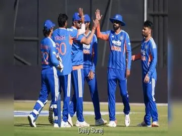 भारतीय महिला क्रिकेट टीम का ऐतिहासिक प्रदर्शन: मंधाना और रिचा की तूफानी पारियों के दम पर बनाया 216 रनों का रिकॉर्ड स्कोर