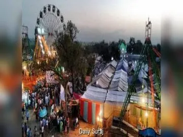 ਪੰਜਾਬ ਦਾ ਇਤਿਹਾਸਕ ਛਪਾਰ ਮੇਲਾ ਸ਼ਰਧਾ ਤੇ ਉਤਸ਼ਾਹ ਨਾਲ ਸ਼ੁਰੂ: ਗੁੱਗਾ ਮਾੜੀ 'ਚ ਨਤਮਸਤਕ ਹੋਣ ਲਈ ਲੱਗੀਆਂ ਲੰਬੀਆਂ ਕਤਾਰਾਂ