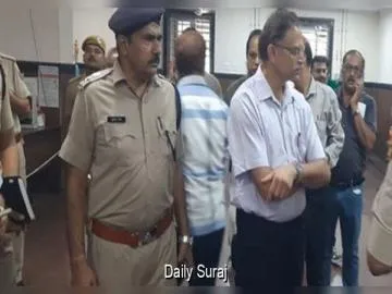 भोपाल से खाटू श्याम जा रही मिनी बस 15 फीट गहरे नाले में गिरी, 8 लोगों की दर्दनाक मौत