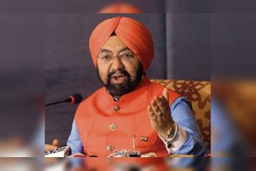 Vikramjit Singh Sahni Condemns Sloganeering and Demonstrations Inside Gurdwara Complex